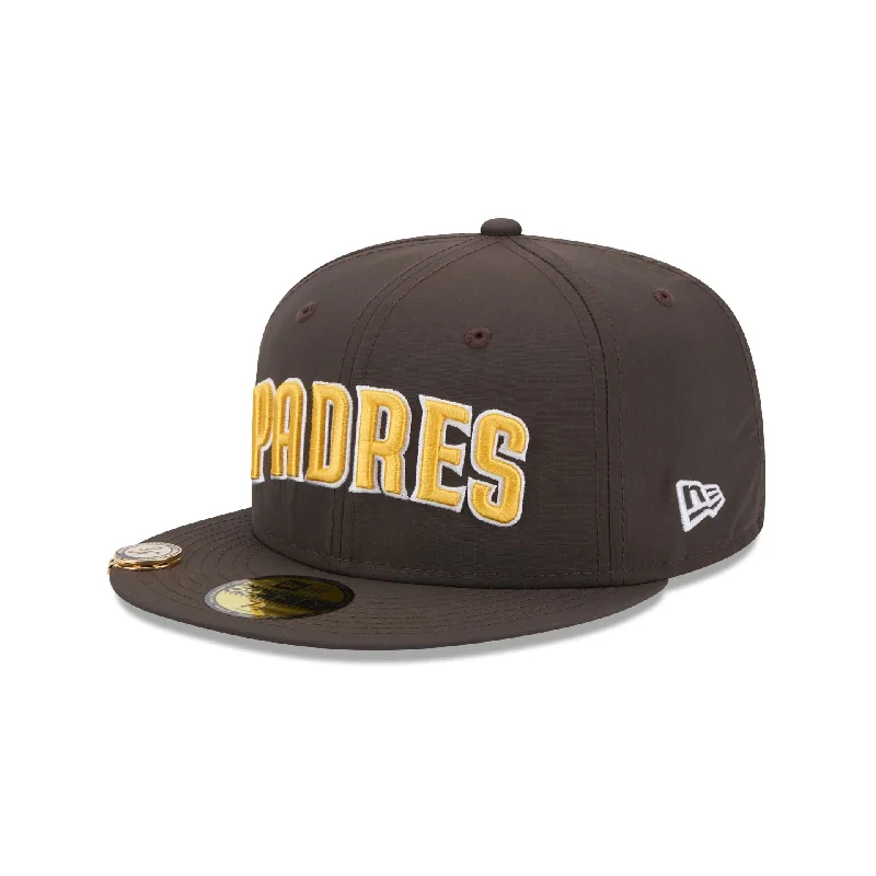 Men’s rich black strap-San Diego Padres Fairway Wordmark 59FIFTY Fitted Hat