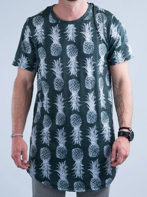 Men’s striking graphic top-Black and White Pineapple Tall Tee