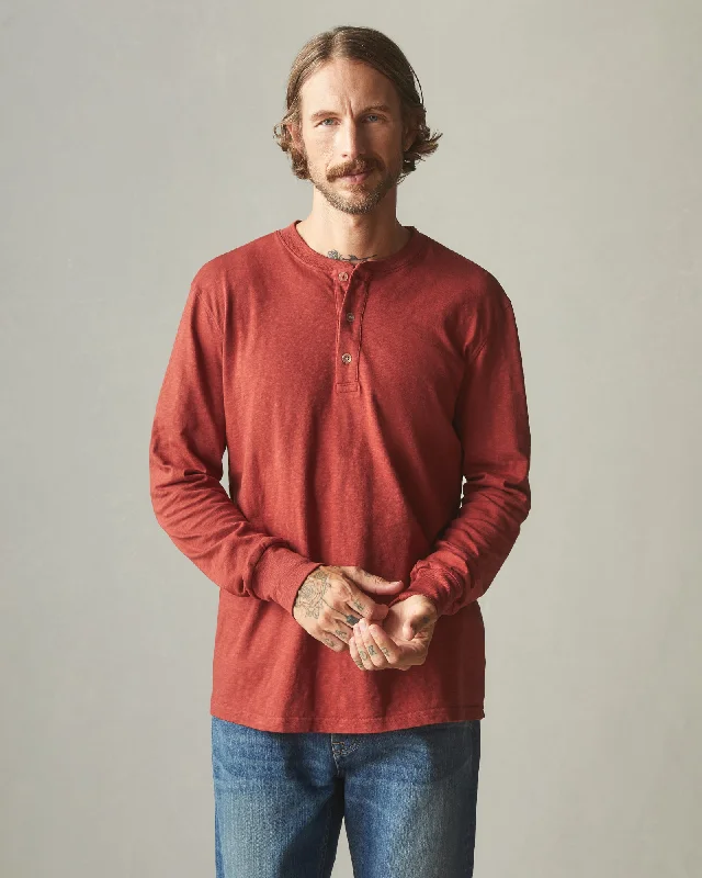 Men’s punchy color tee-Premium Slub Henley Tee Long Sleeve - Burnt Pepper